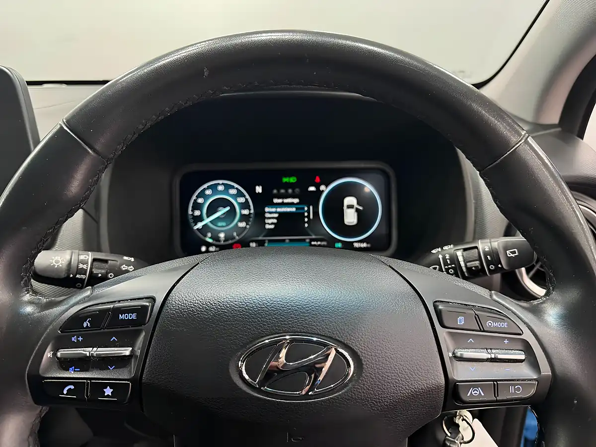 Used 2021 Hyundai Kona Se Connect Blue - Interior and Exterior details 15