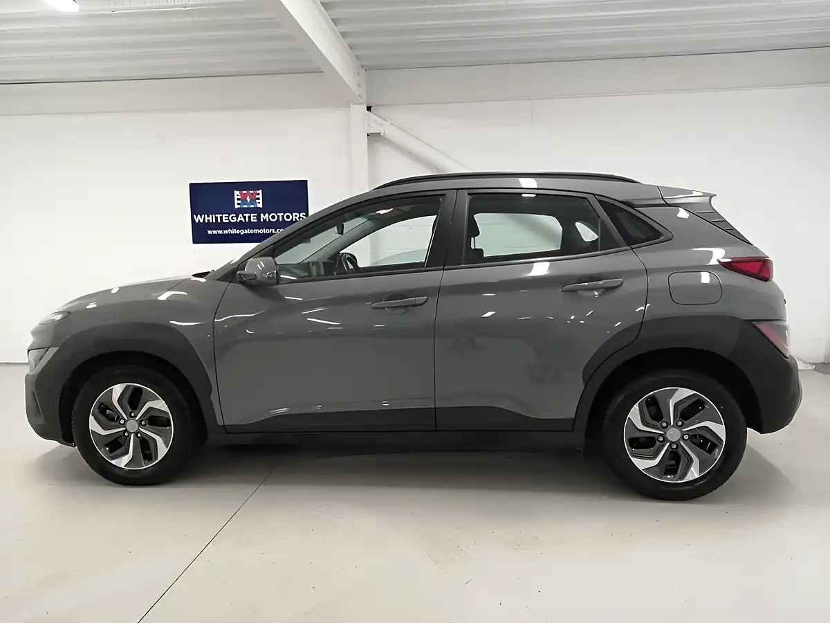 Used 2021 Hyundai Kona Se Connect Galactic Grey - Interior and Exterior details 13