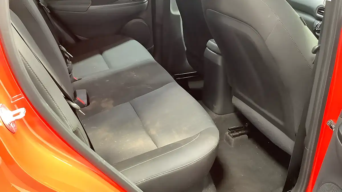Used 2021 Hyundai Kona Se Connect Red - Interior and Exterior details 17