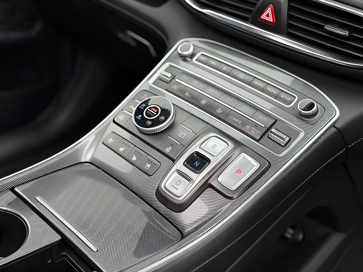 Used 2021 Hyundai Santa Fe Ultimate Black - Interior and Exterior details 11