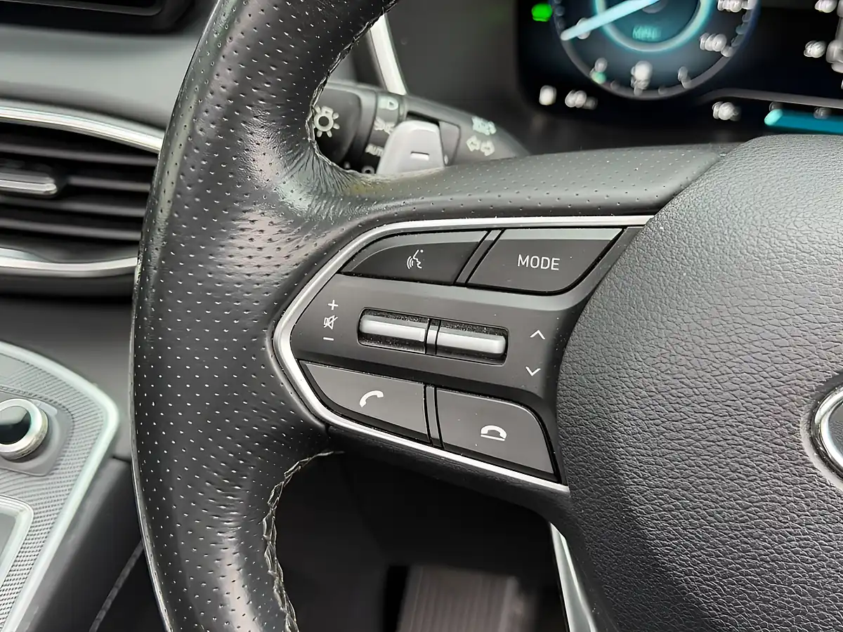 Used 2021 Hyundai Santa Fe Ultimate Black - Interior and Exterior details 16