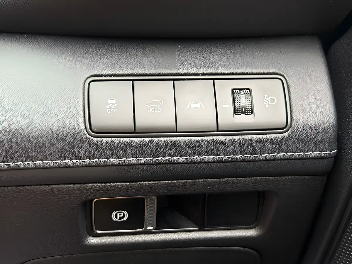 Used 2021 Hyundai Santa Fe Ultimate Black - Interior and Exterior details 20