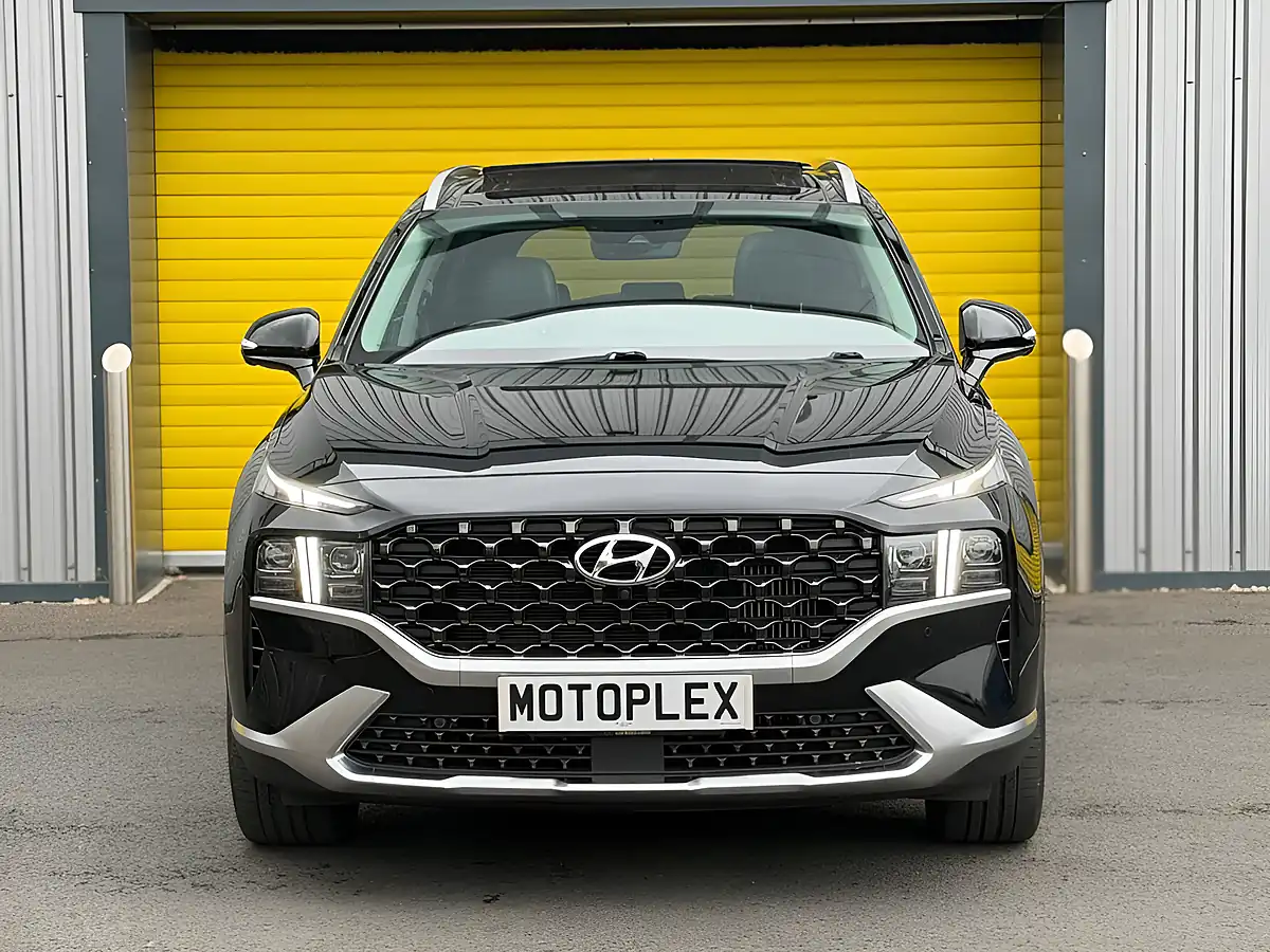 Used 2021 Hyundai Santa Fe Ultimate Black - Interior and Exterior details 4