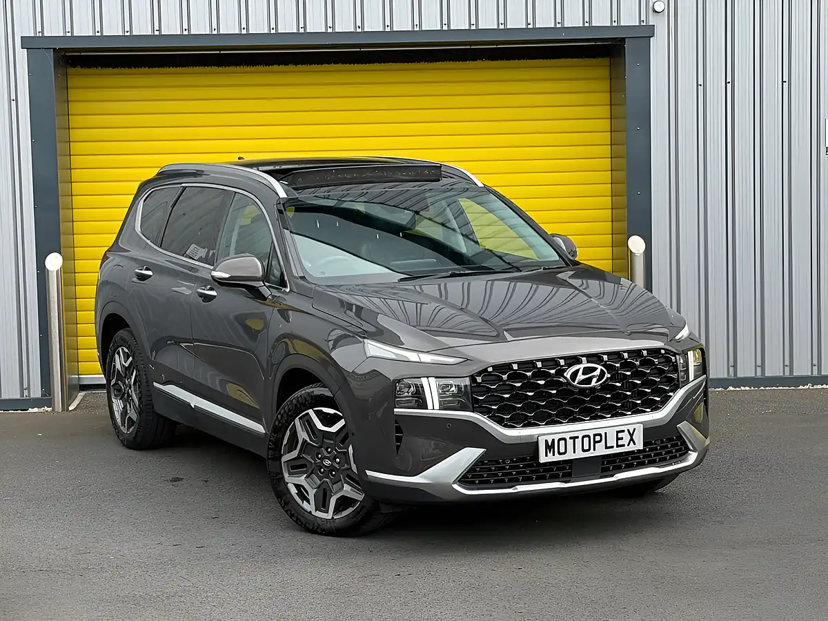 Used 2021 Hyundai Santa Fe Ultimate Brown - Interior and Exterior details 13
