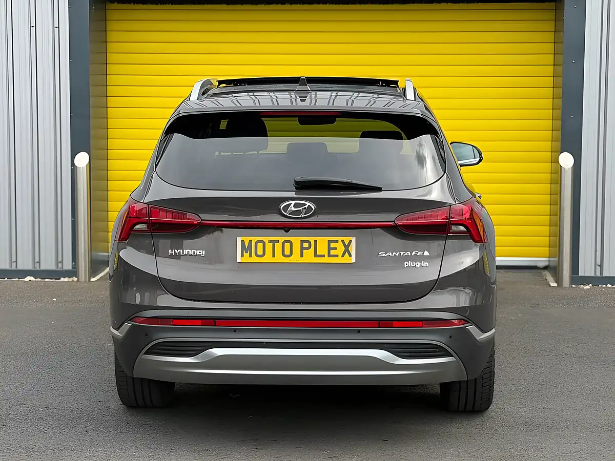Used 2021 Hyundai Santa Fe Ultimate Brown - Interior and Exterior details 8