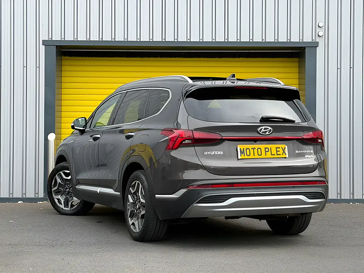Used 2021 Hyundai Santa Fe Ultimate Brown - Interior and Exterior details 9