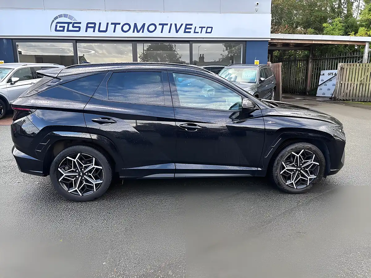 Used 2021 Hyundai Tucson N-Line S Phantom Black - Interior and Exterior details 5