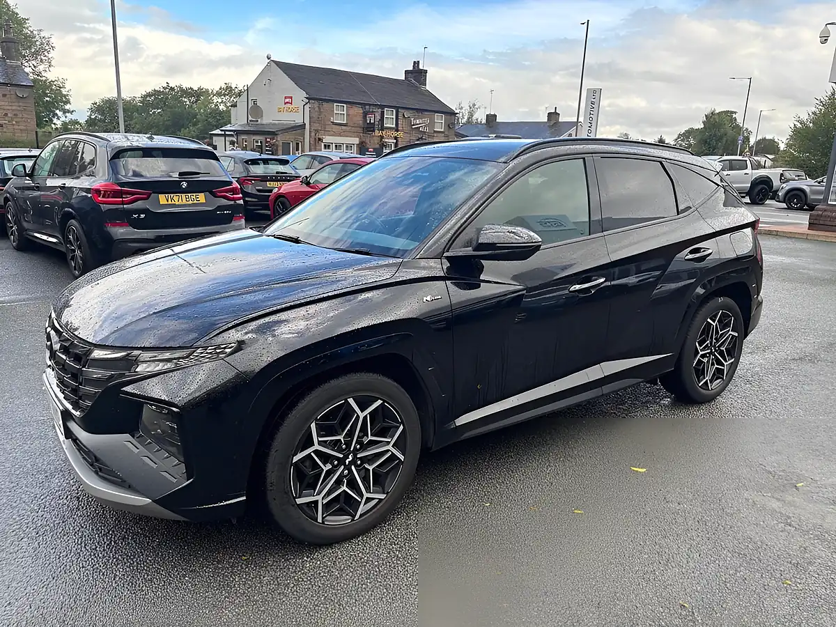 Used 2021 Hyundai Tucson N-Line S Phantom Black - Interior and Exterior details 8