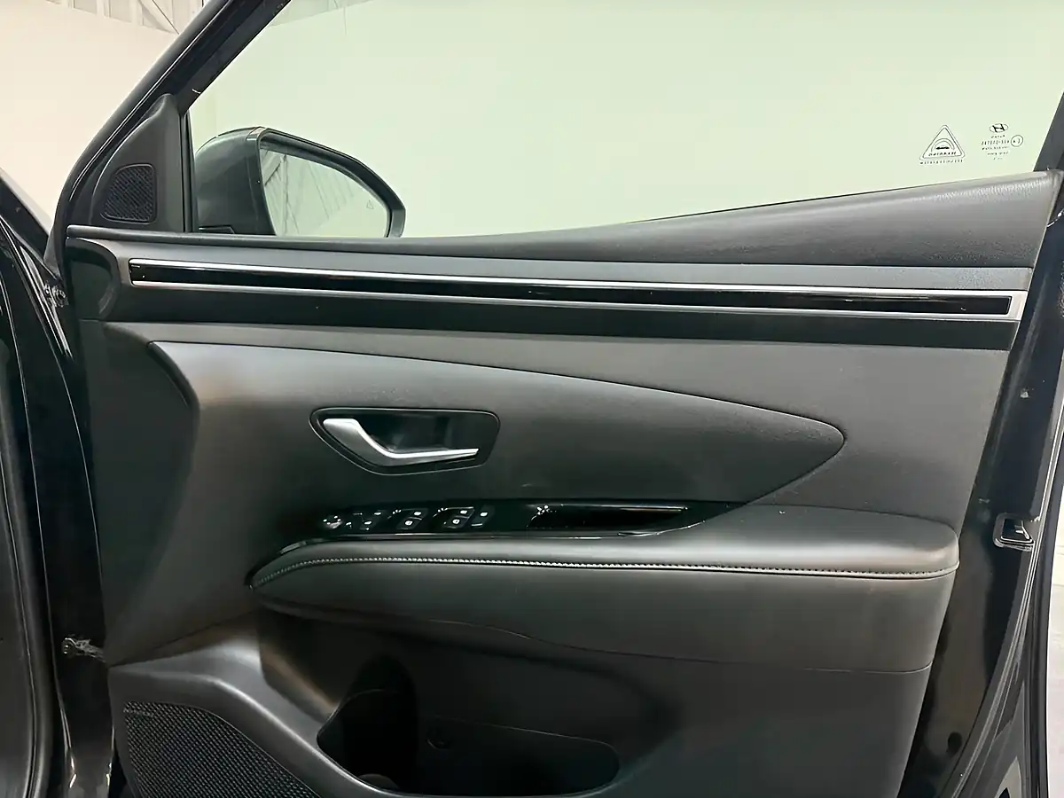 Used 2021 Hyundai Tucson Premium Black - Interior and Exterior details 13