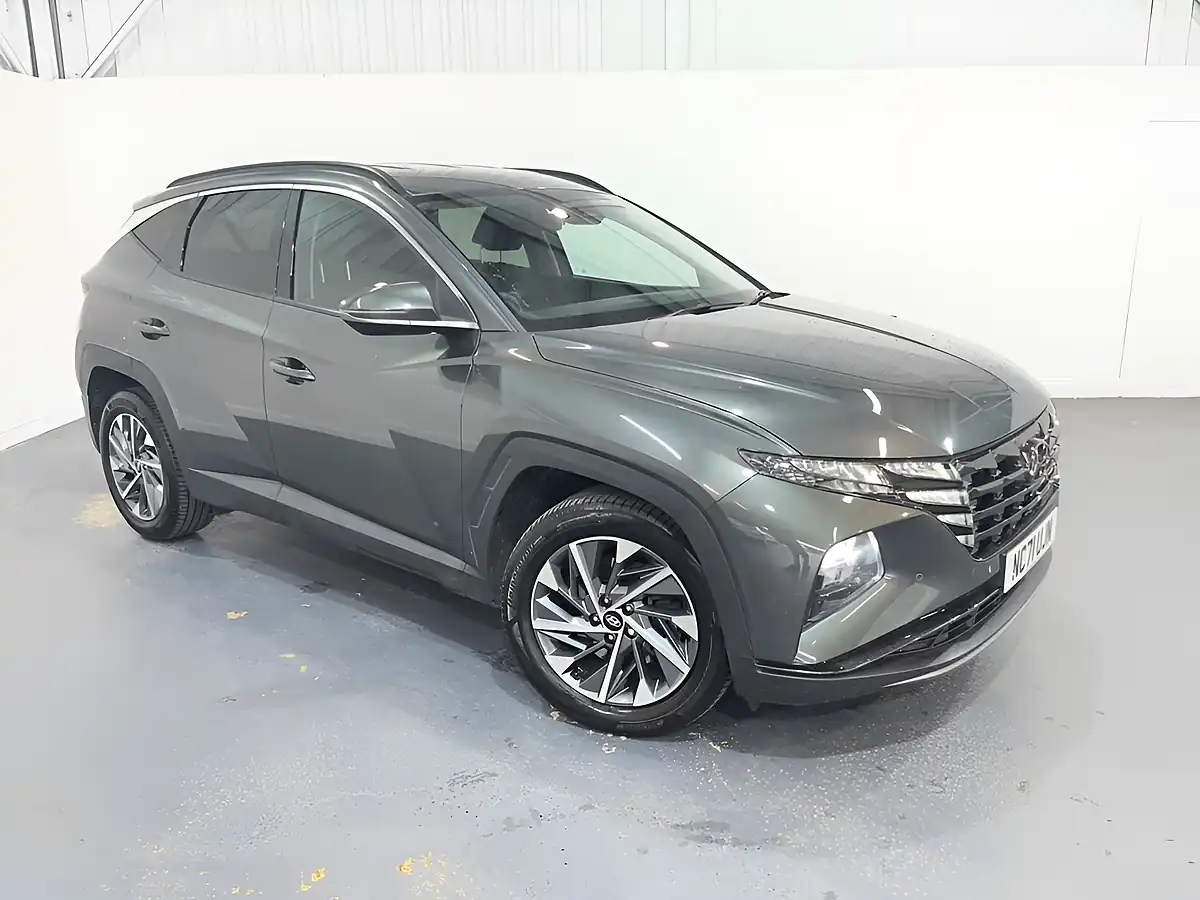 Used 2021 Hyundai Tucson Premium Grey - Front View