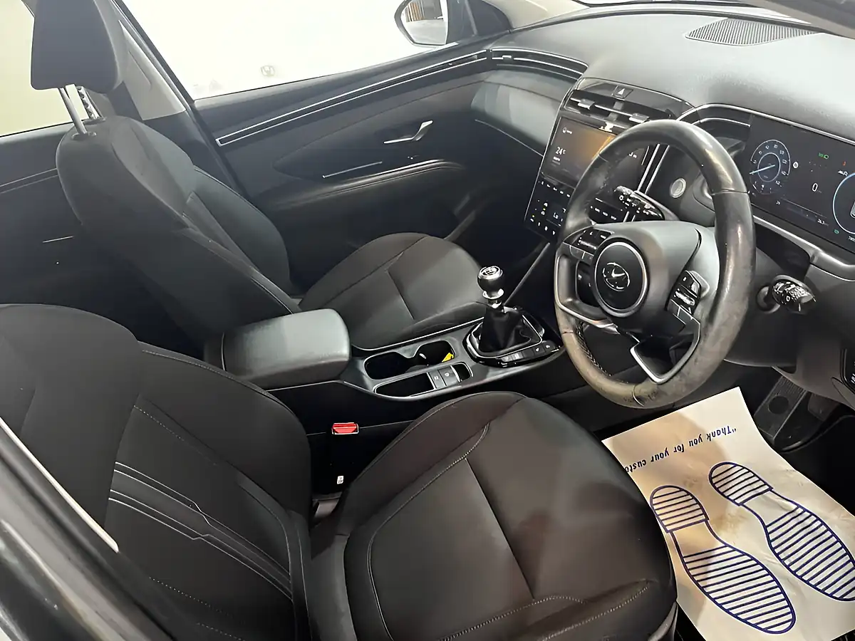 Used 2021 Hyundai Tucson Premium Grey - Interior and Exterior details 8