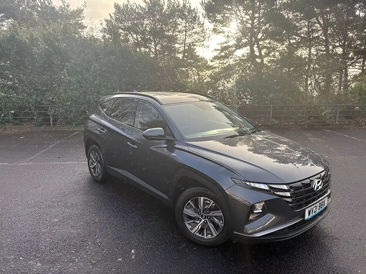 Used 2021 Hyundai Tucson Se Connect Grey - Interior and Exterior details 11