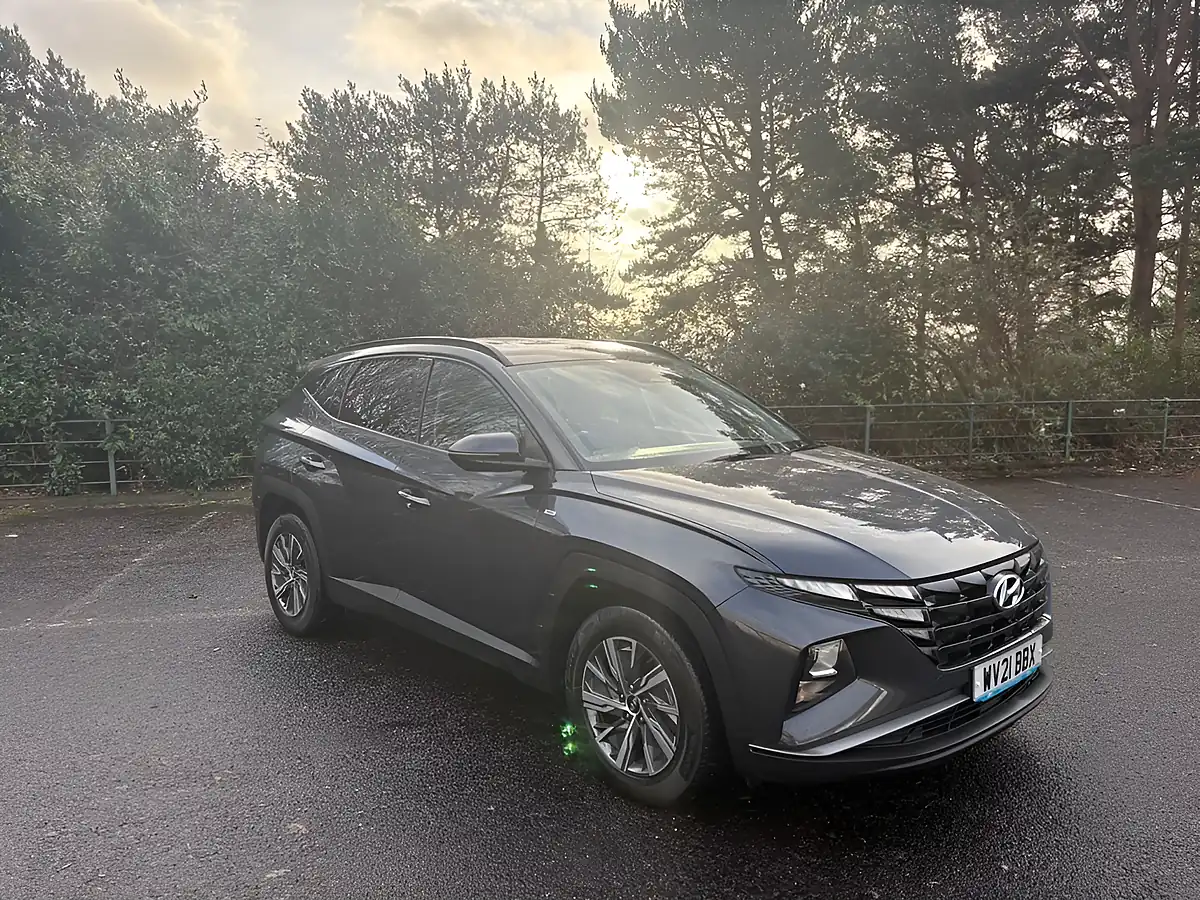 Used 2021 Hyundai Tucson Se Connect Grey - Interior and Exterior details 20
