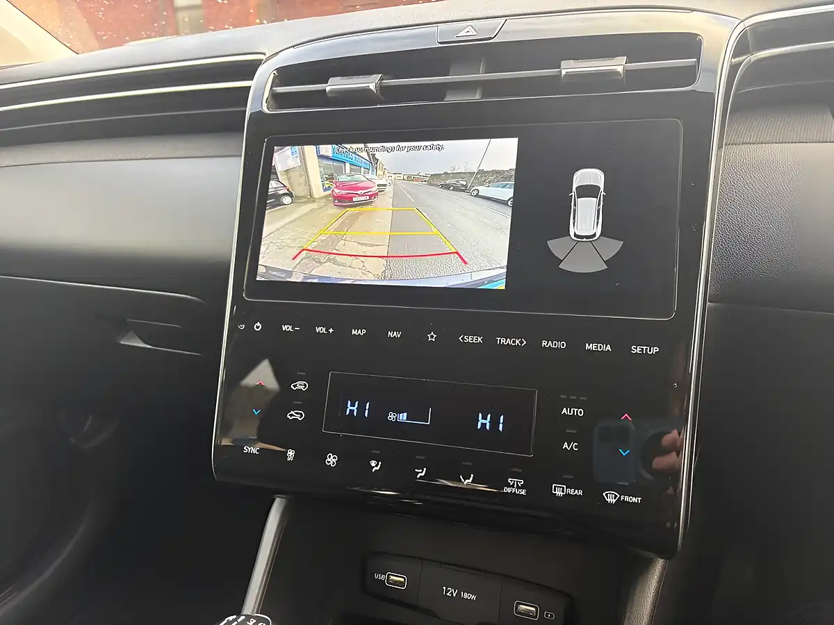 Used 2021 Hyundai Tucson Se Connect Grey - Interior and Exterior details 6
