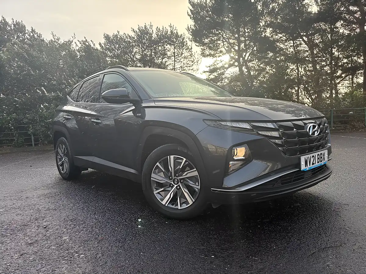 Used 2021 Hyundai Tucson Se Connect Grey - Interior and Exterior details 7