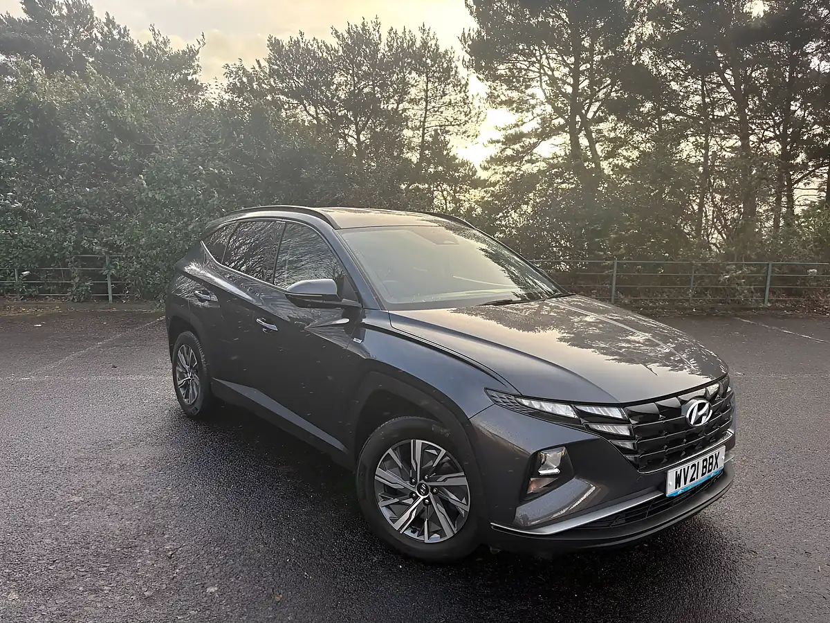 Used 2021 Hyundai Tucson Se Connect Grey - Interior and Exterior details 15