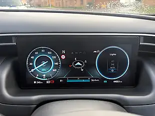 Used 2021 Hyundai Tucson Se Connect Grey - Interior and Exterior details 5