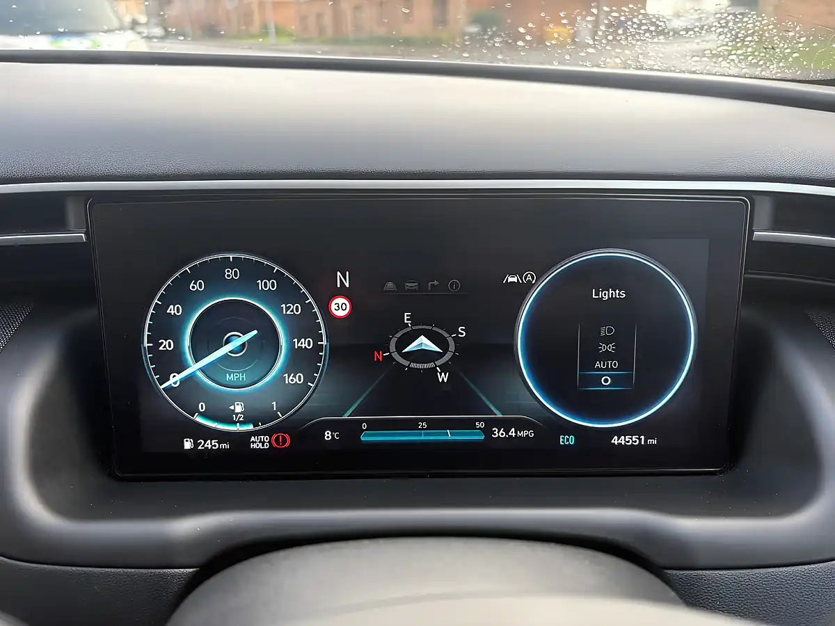 Used 2021 Hyundai Tucson Se Connect Grey - Interior and Exterior details 5