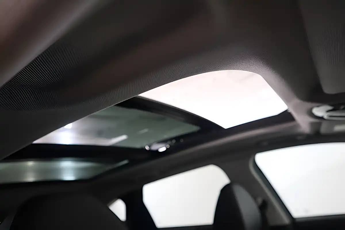 Used 2021 Hyundai Tucson Ultimate Blue - Interior and Exterior details 11