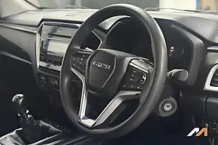 Used 2021 Isuzu D-Max DL20 Silver - Interior and Exterior details 13