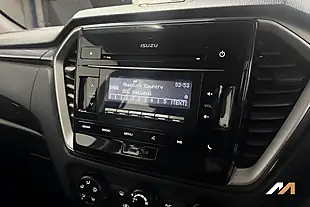 Used 2021 Isuzu D-Max DL20 Silver - Interior and Exterior details 14