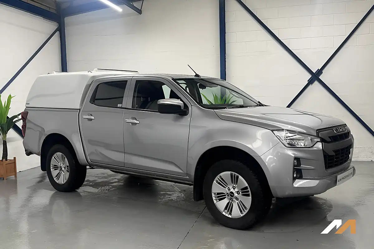 Used 2021 Isuzu D-Max DL20 Silver - Interior and Exterior details 5