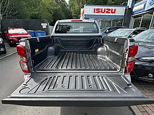 Used 2021 Isuzu D-Max DL20 Silver - Interior and Exterior details 11