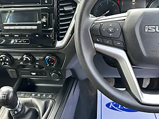 Used 2021 Isuzu D-Max DL20 Silver - Interior and Exterior details 12
