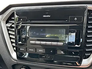 Used 2021 Isuzu D-Max DL20 Silver - Interior and Exterior details 14