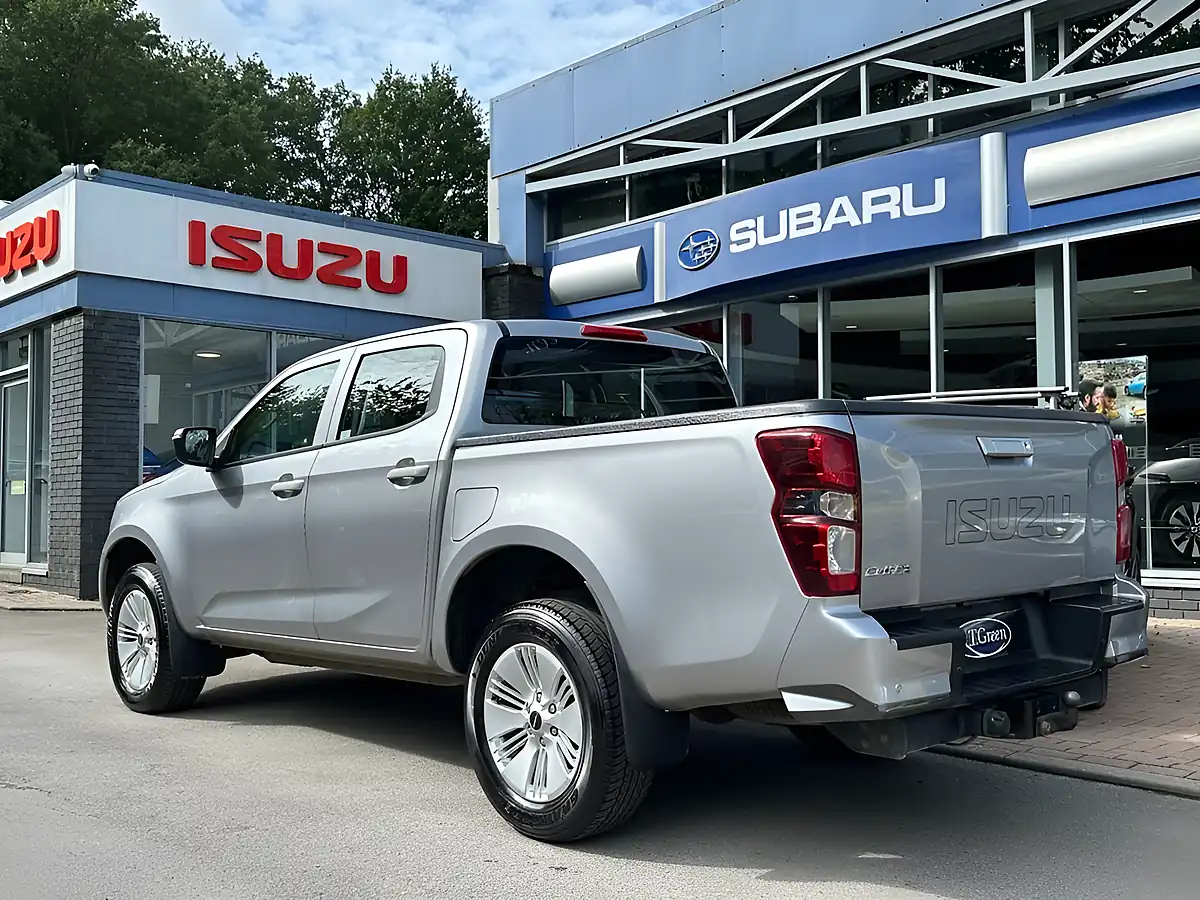 Used 2021 Isuzu D-Max DL20 Silver - Interior and Exterior details 3