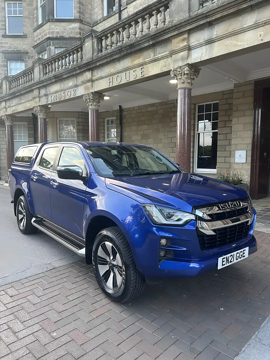 Used 2021 Isuzu D-Max DL40 Metallic Sapphire Blue - Front View
