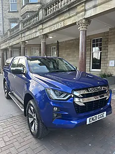 Used 2021 Isuzu D-Max DL40 Metallic Sapphire Blue - Interior and Exterior details 2