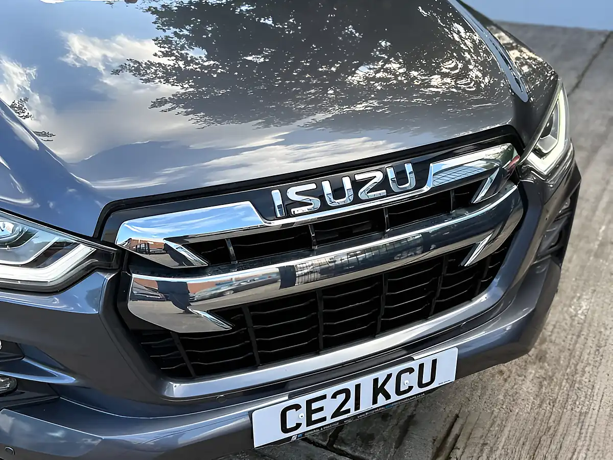 Used 2021 Isuzu D-Max DL40 Obsidian Grey - Interior and Exterior details 10