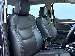 Used 2021 Isuzu D-Max DL40 Obsidian Grey - Interior and Exterior details 19