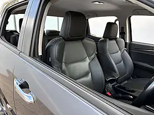 Used 2021 Isuzu D-Max DL40 Obsidian Grey - Interior and Exterior details 5