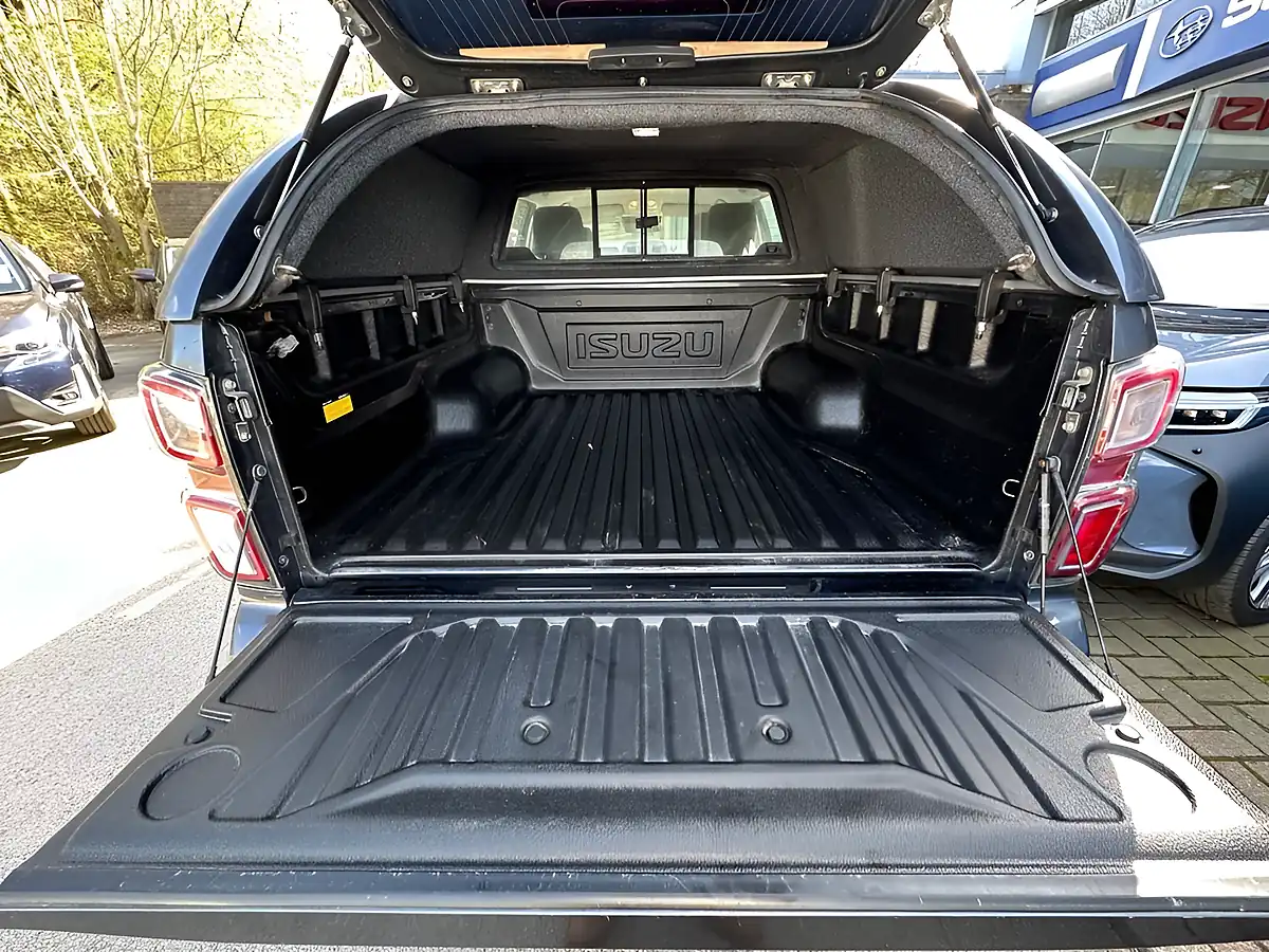 Used 2021 Isuzu D-Max DL40 Pickup Double Cab Obsidian Grey - Interior and Exterior details 13