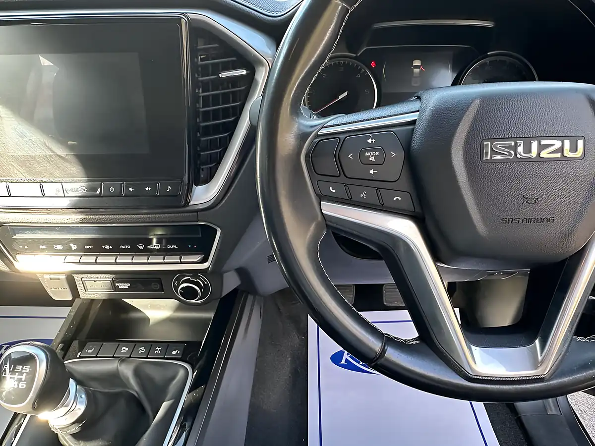 Used 2021 Isuzu D-Max DL40 Pickup Double Cab Obsidian Grey - Interior and Exterior details 15