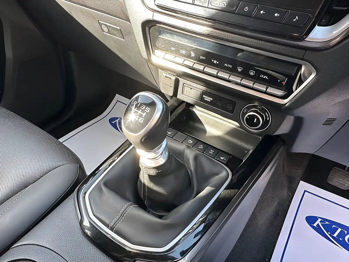 Used 2021 Isuzu D-Max DL40 Pickup Double Cab Obsidian Grey - Interior and Exterior details 17