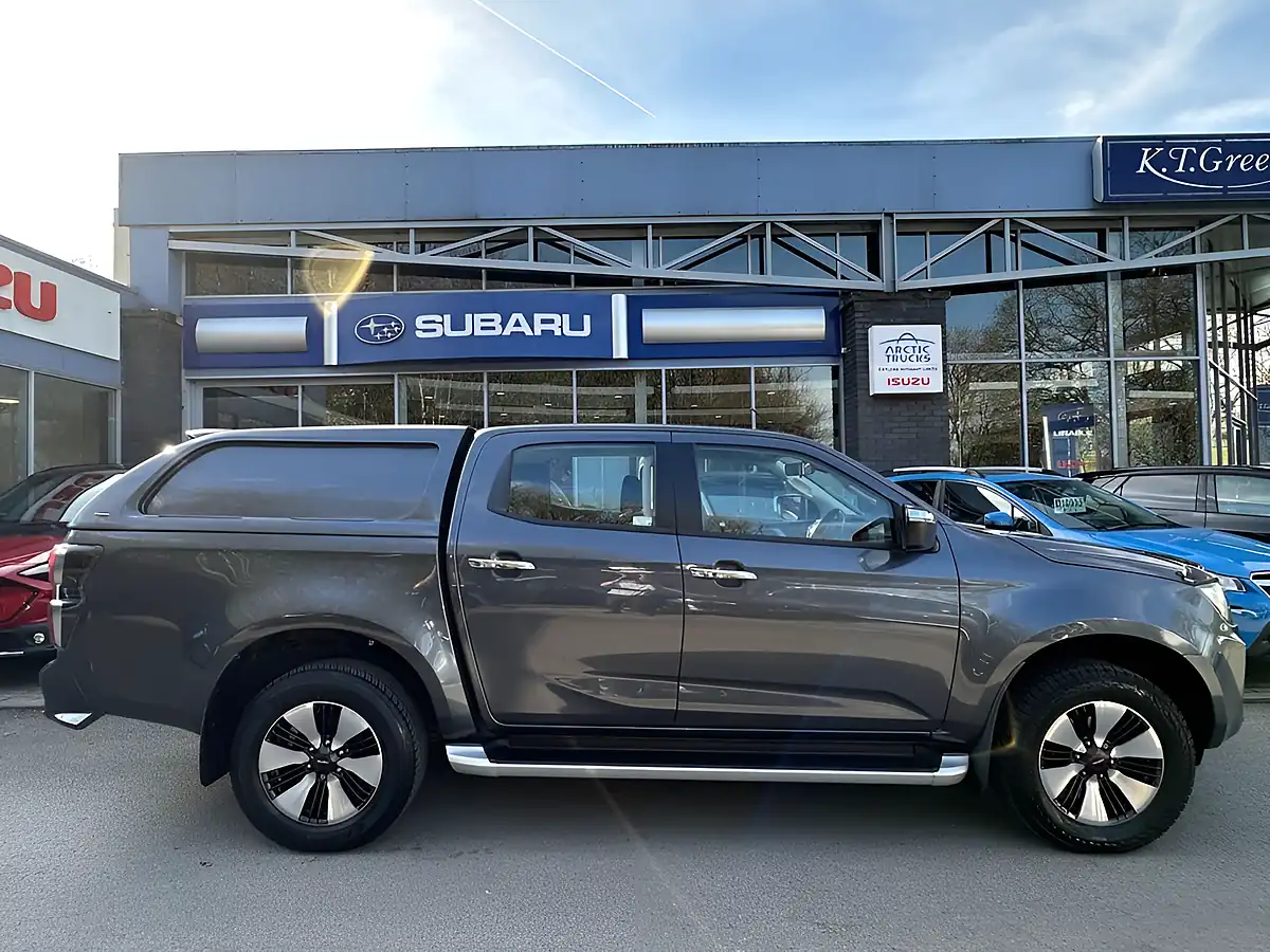 Used 2021 Isuzu D-Max DL40 Pickup Double Cab Obsidian Grey - Interior and Exterior details 5