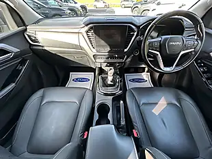 Used 2021 Isuzu D-Max DL40 Pickup Double Cab Obsidian Grey - Interior and Exterior details 9