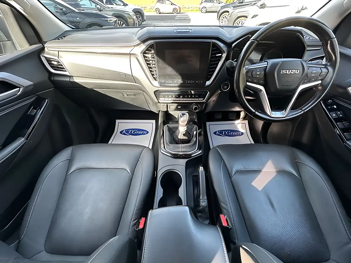 Used 2021 Isuzu D-Max DL40 Pickup Double Cab Obsidian Grey - Interior and Exterior details 9