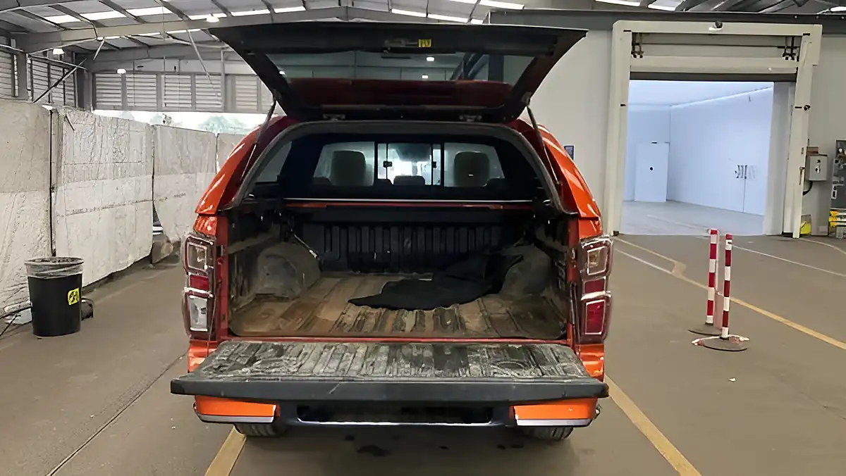 Used 2021 Isuzu D-Max V-Cross Orange - Interior and Exterior details 11