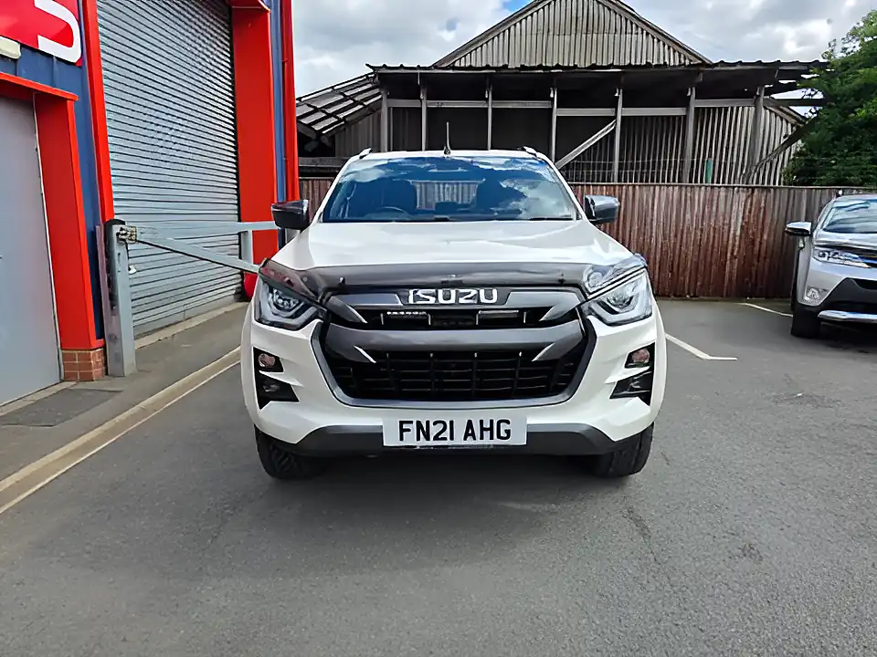 Used 2021 Isuzu D-Max V-Cross White - Interior and Exterior details 2
