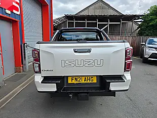 Used 2021 Isuzu D-Max V-Cross White - Interior and Exterior details 7