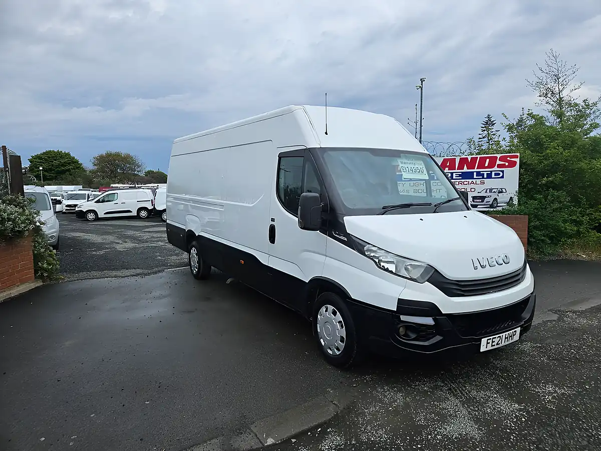 Used 2021 Iveco Daily 35S 14B Lwb White - Front View