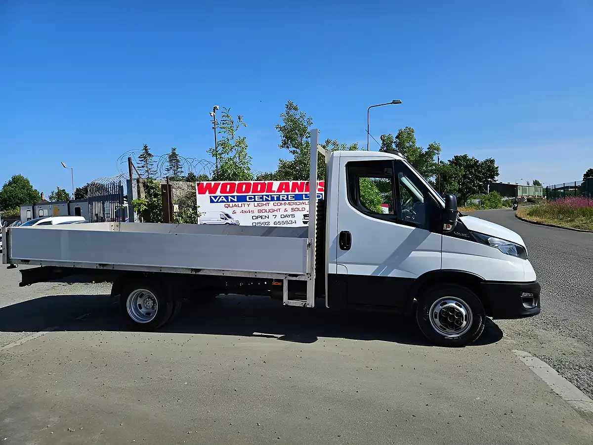 Used 2021 Iveco Daily Lwb Dropside White - Interior and Exterior details 2