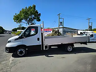 Used 2021 Iveco Daily Lwb Dropside White - Interior and Exterior details 5