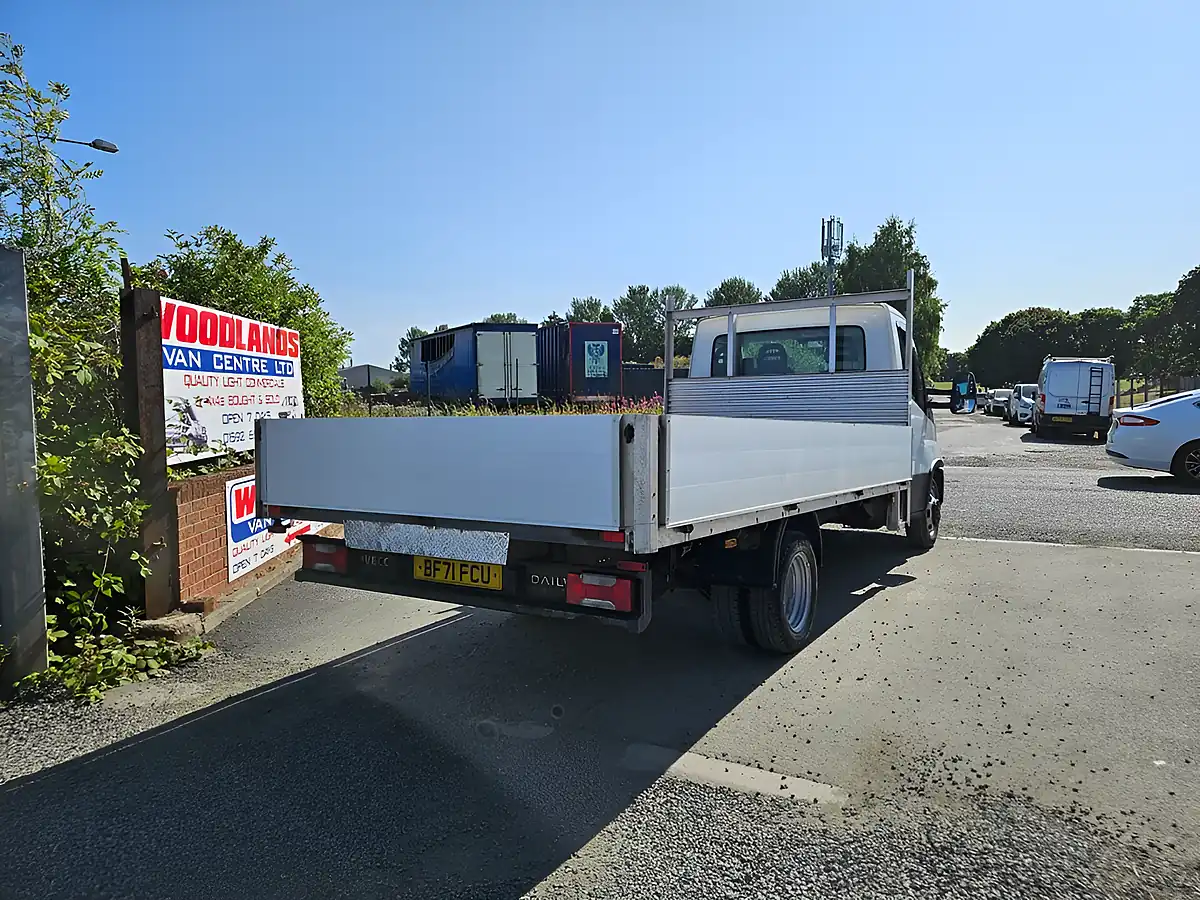 Used 2021 Iveco Daily Lwb Dropside White - Interior and Exterior details 8