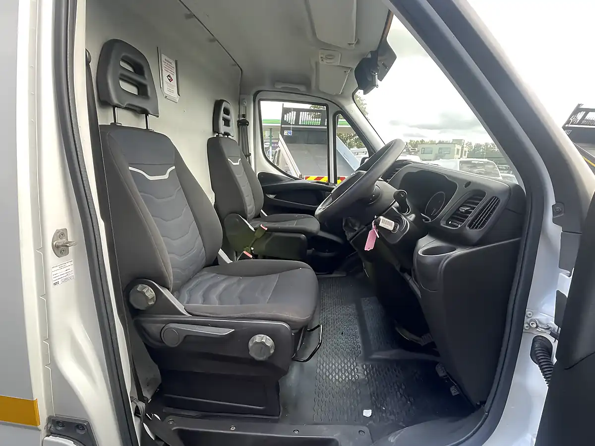 Used 2021 Iveco Daily Swb White - Interior and Exterior details 10