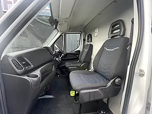 Used 2021 Iveco Daily Swb White - Interior and Exterior details 12